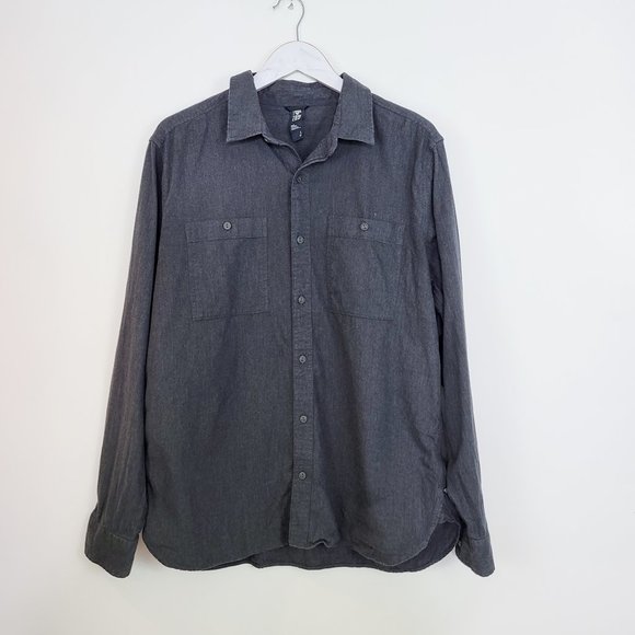 Mountain Hardwear Other - MOUNTAIN HARDWEAR Men's Gray Cotton Button Down